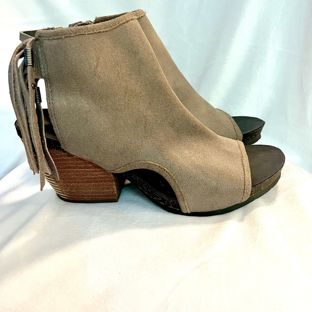 New Women's OTBT Free Spirit Leather Open Toe Bootie Shoes Fringe Lagenlook Sz 8